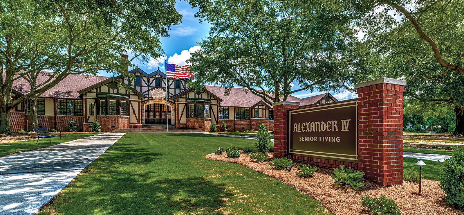 #alexanderSlideCaption Alexander IV Senior Living